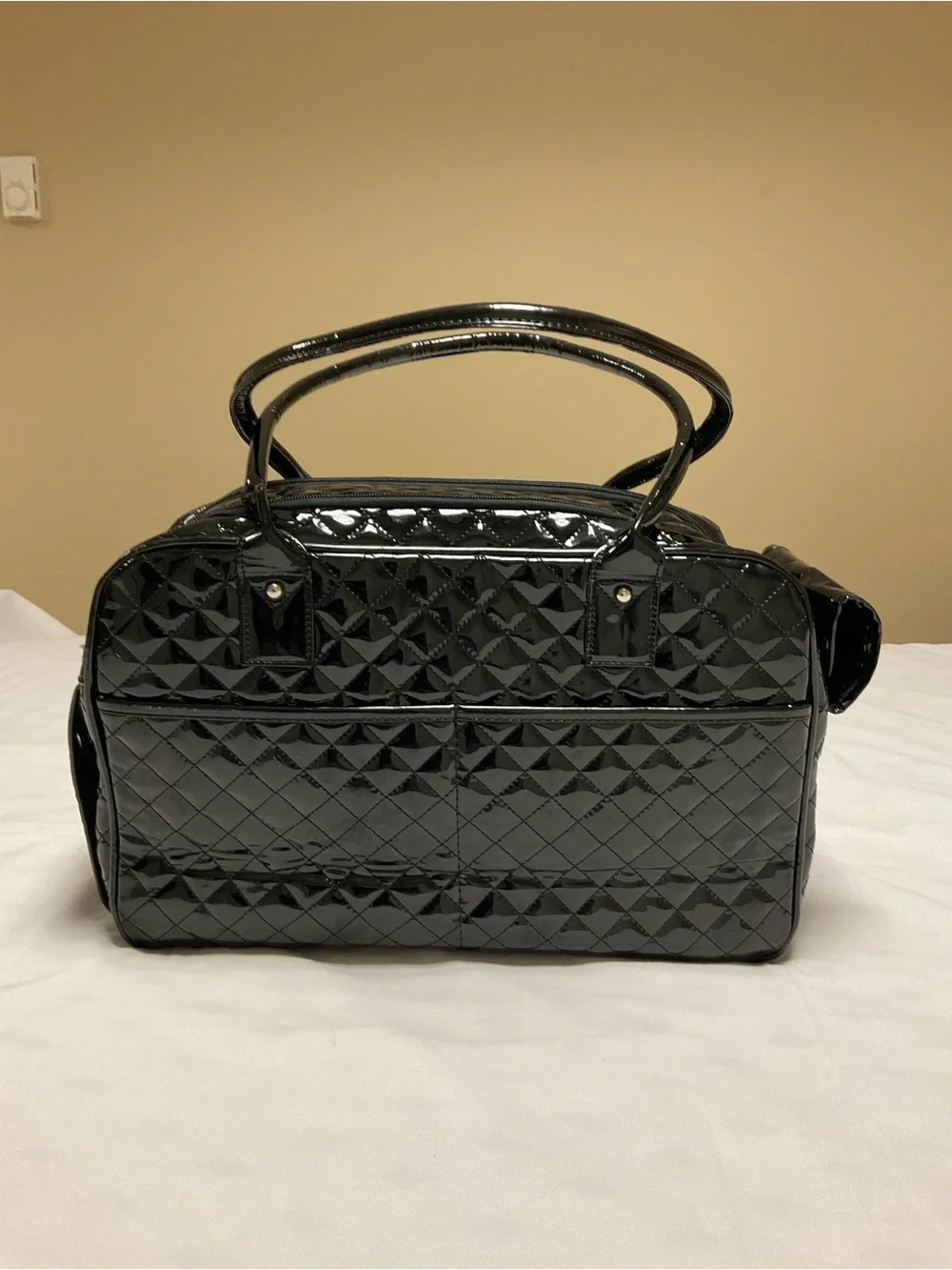Betop House Large Quilted Faux Patent Leather Pet Carrier
